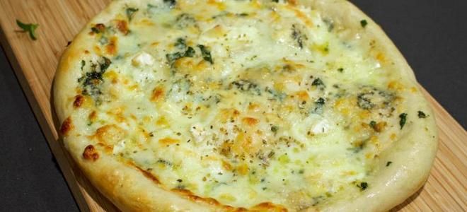 рецепт пиццы в духовке 4 сыра