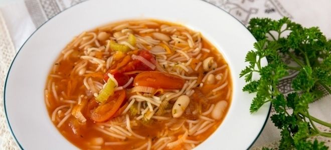 постный суп с фасолью и вермишелью