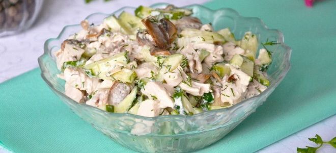 простой салат с грибами и курицей рецепт