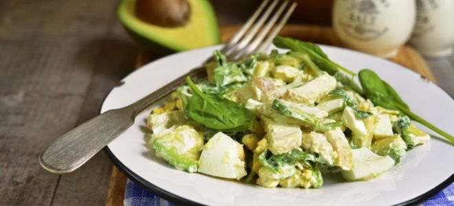 простой салат с авокадо и курицей рецепт