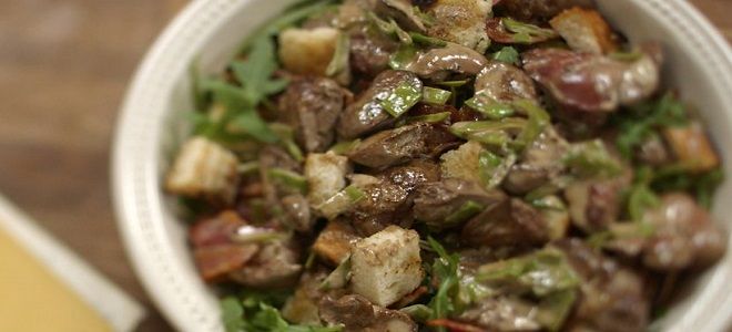 салат из говяжьей печени с грибами