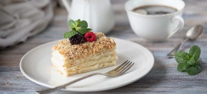 Классический рецепт торта Наполеон в домашних условиях