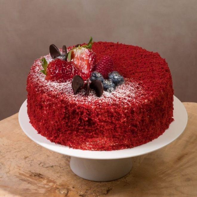 как украсить торт красный бархат