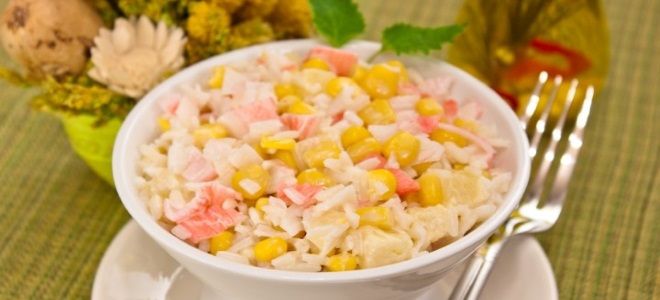 крабовый салат с рисом и кукурузой рецепт