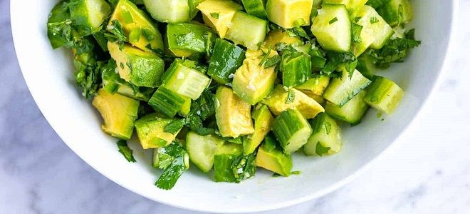 салат с авокадо и огурцом рецепт
