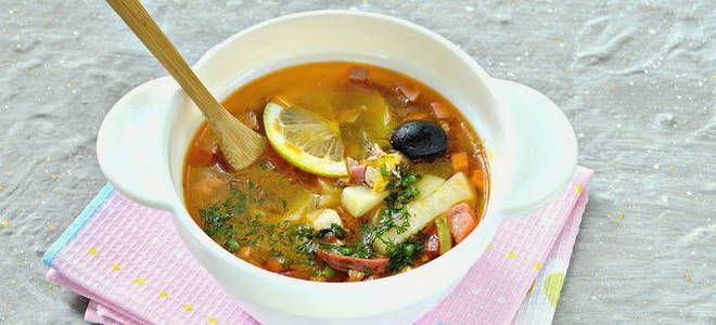рецепт супа солянки с сосисками и капустой