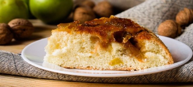бисквитный пирог с яблоками в духовке