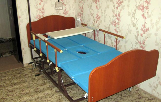 Медицинские кровати для лежачих больных своими руками