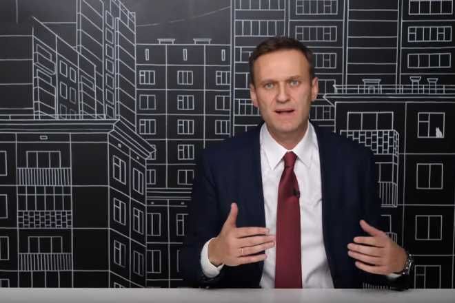 popular YouTube bloggers Alexey Navalny