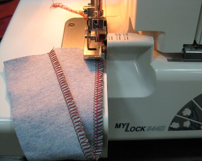 швейная машинка с оверлоком