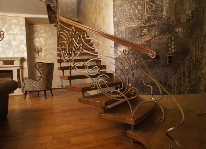 деревянная лестница в стиле модерн