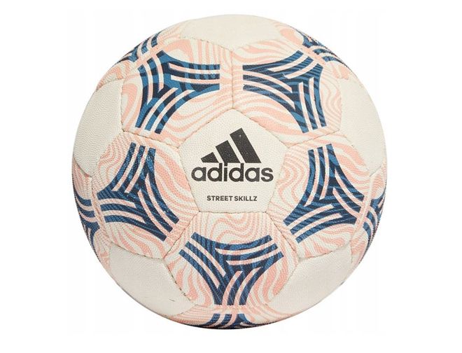 футбольный мяч адидас Tango Sala