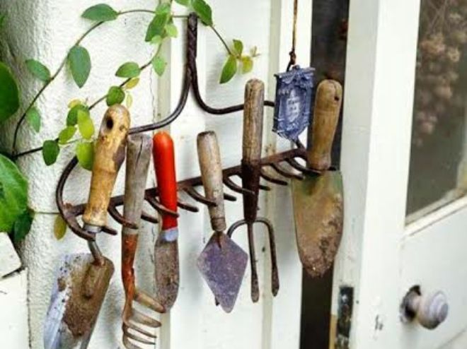 Садовый инструмент – какой нужно  шланг, лопату, грабли, пилу .