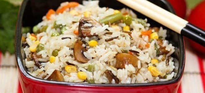 рис с курицей и грибами в духовке