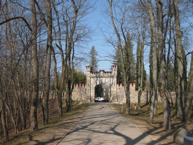 Ворота ведущие к замку