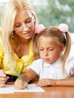 Как научить ребенка писать?