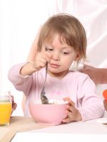 10 запрещенных продуктов питания для детей