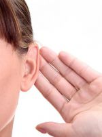 Атерома за ухом