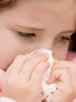 Чем лечить насморк у ребенка?