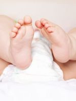 Какие подгузники для новорожденных лучше?