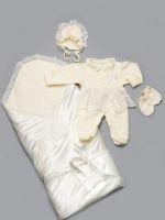 Одежда на выписку для новорожденных 