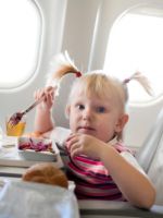 Правила перевозки детей в самолете