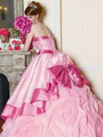 Розовое свадебное платье  