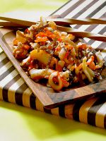 Салат из консервированных кальмаров - рецепт