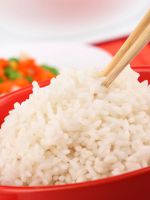 Сколько калорий в отварном рисе?