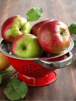 Сколько калорий в яблоке?