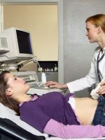 Месячные во время беременности на ранних сроках