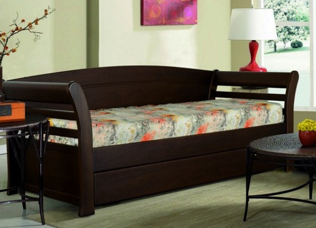 Односпальне ліжко дерев'яна