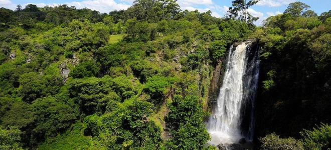 Водопад Томсона в Кении
