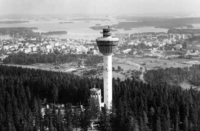 1963 год - 2 башни, старая и новая, рядом