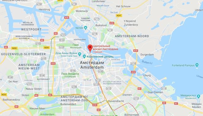 Центральный вокзал на карте Амстердама