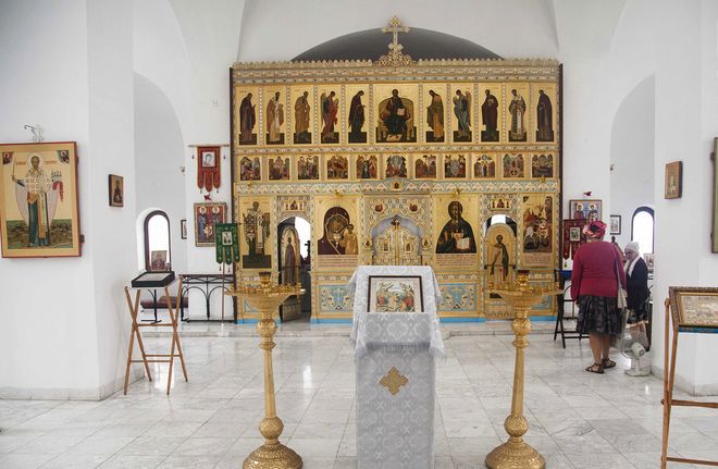 Центральный зал храма Казанской иконы Божией Матери, Куба