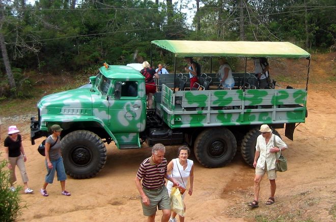 Экскурсионный транспорт в национальном парке Баконао