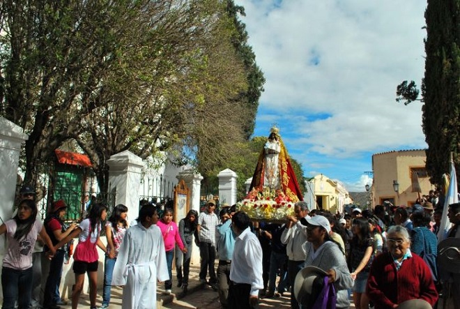 Фестиваль на улицах города Умауака