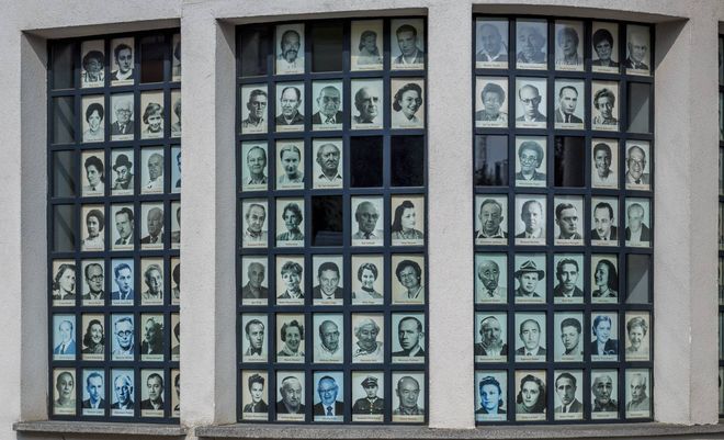 Фотографии еврейских рабочих, спасенных Оскаром Шиндлером