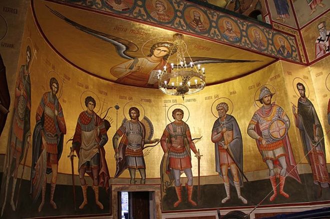 Фрески, украшающие стены храма Христова Воскресения