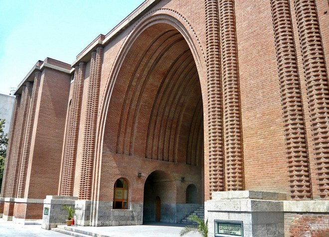 Иранский национальный музей поражает своей удивительной архитектурой