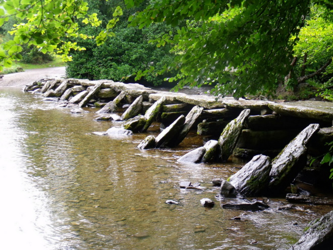 Каменный мост Таrr Steps