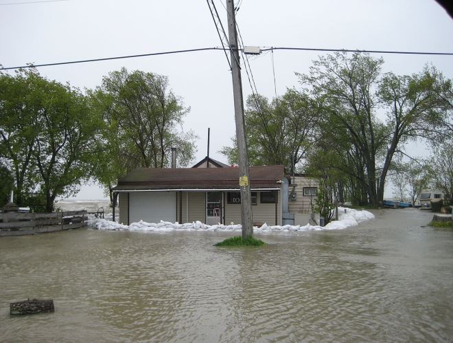 Кемпинг во время наводнения 2011 года