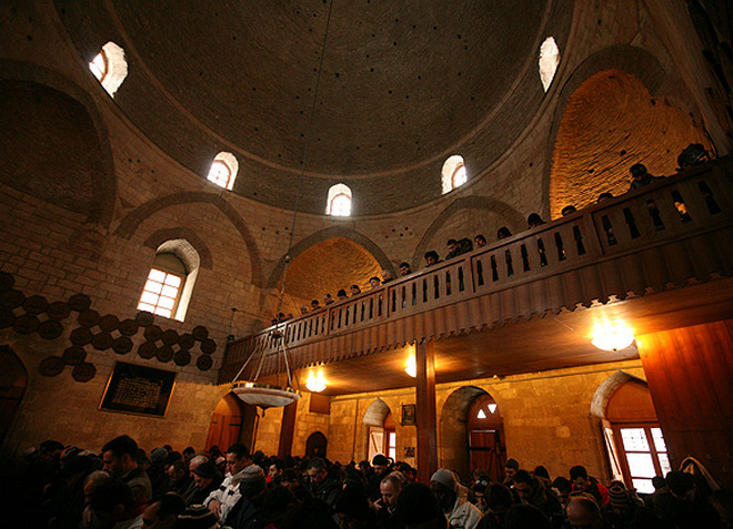 Мечеть Байракли внутри