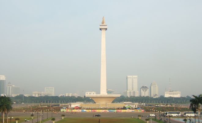 Национальный монумент на площади Свободы