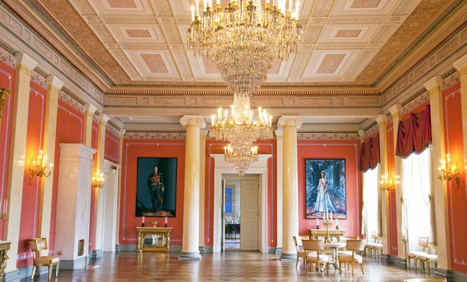 Один из залов Королевского дворца Осло