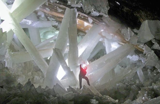 Огромные кристаллы