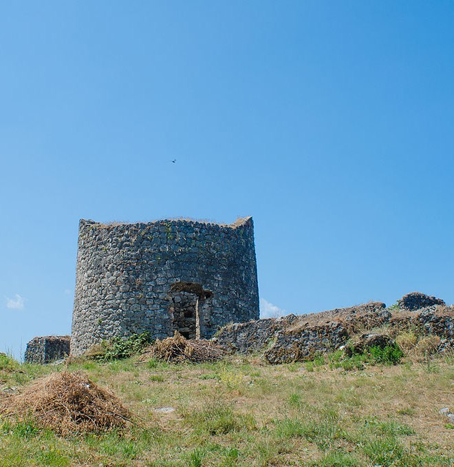 Отдельная круглая башня в южной части крепости