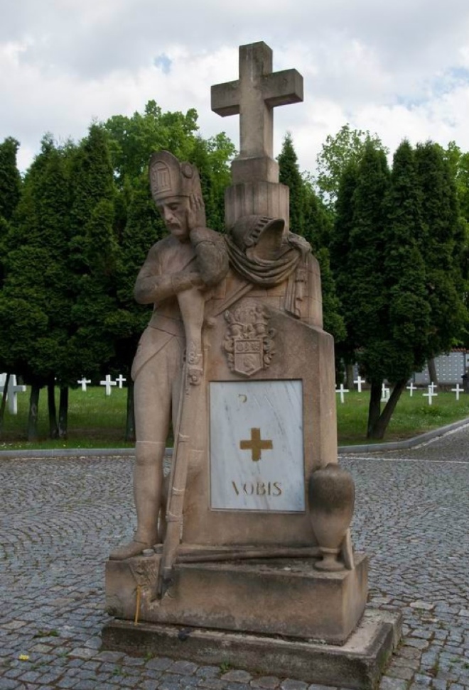 Памятник погибшим солдатам наполеоновских войн