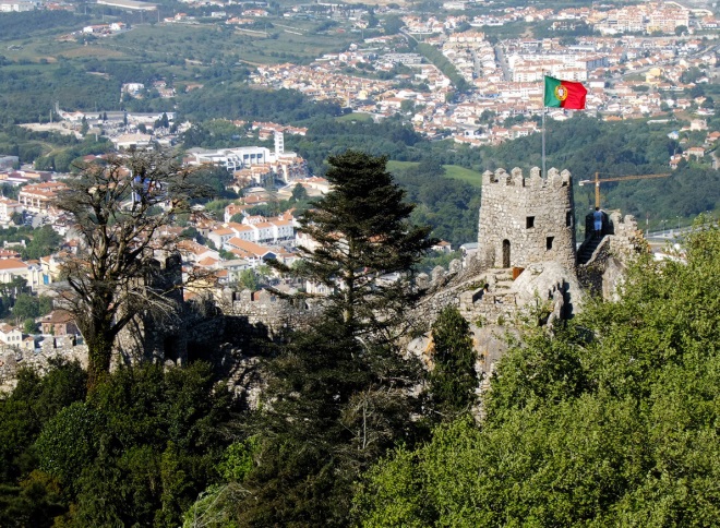 Панорама Синтры с башни замка мавров